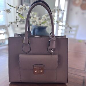 Authentic Michael Kors tote handbag purse